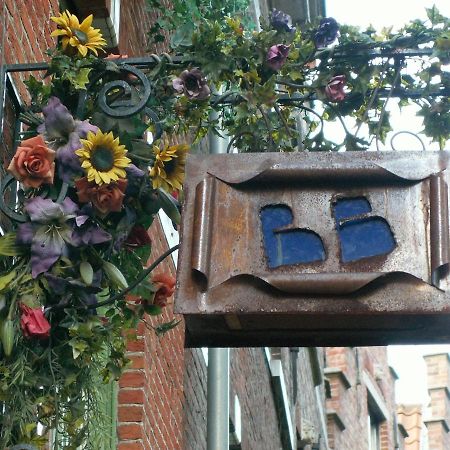 Expect The Unexpected !!! Bruges Exterior foto